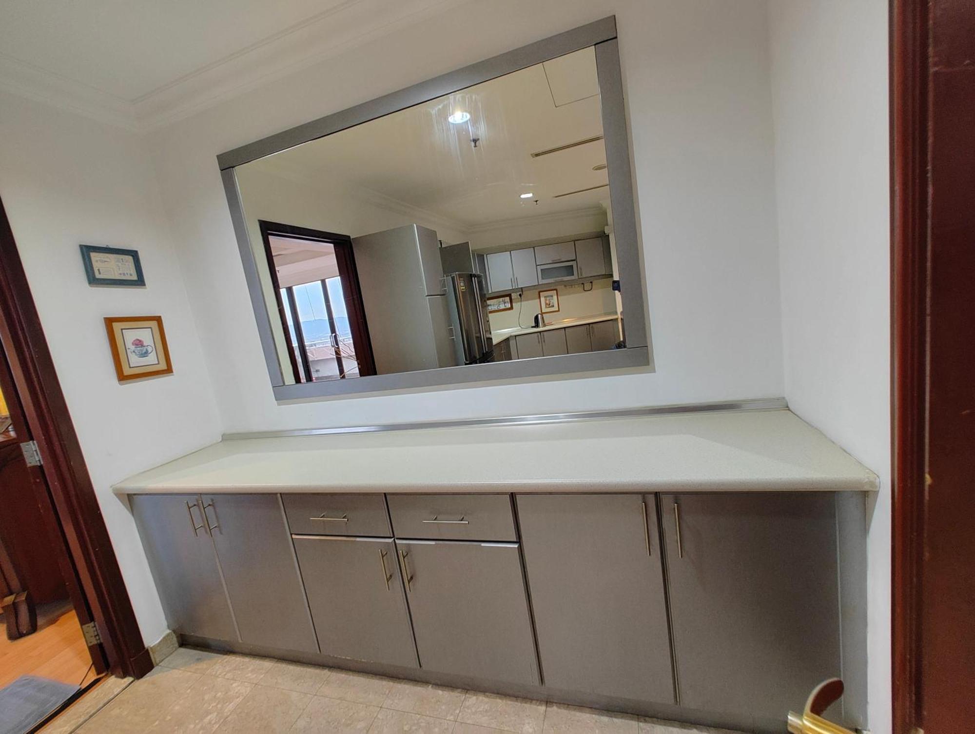 Apartemen Penthouse Duplex With Klcc Views At Berjaya Times Square Kuala Lumpur