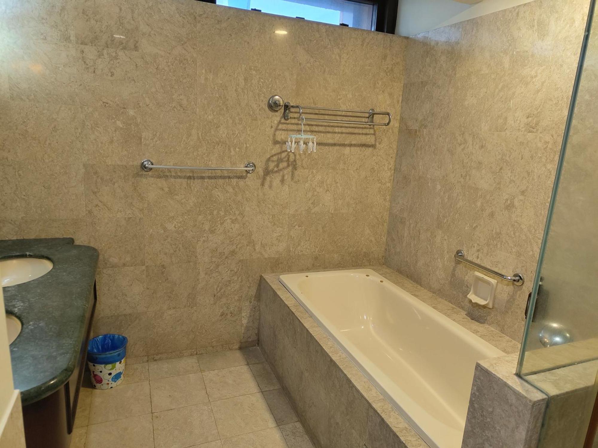 Apartemen Penthouse Duplex With Klcc Views At Berjaya Times Square *