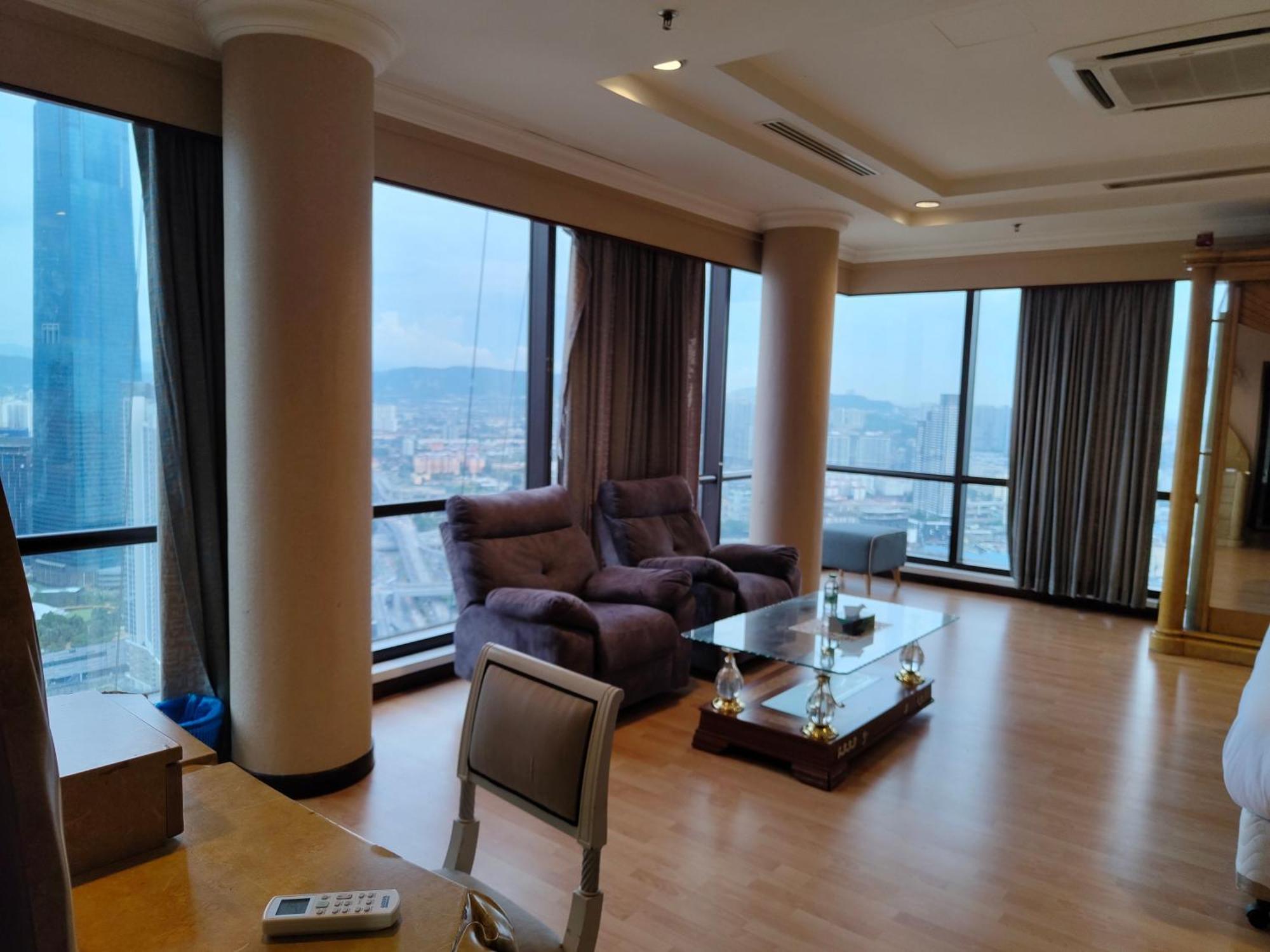 Penthouse Duplex With Klcc Views At Berjaya Times Square Pangsapuri Kuala Lumpur