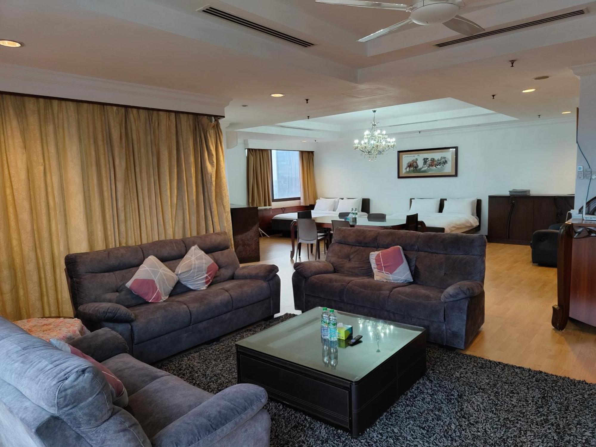 Pangsapuri Penthouse Duplex With Klcc Views At Berjaya Times Square *