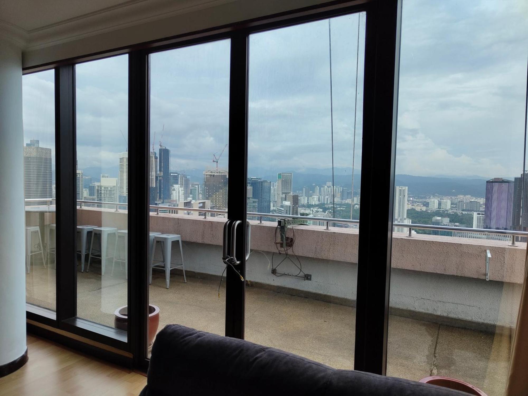 Penthouse Duplex With Klcc Views At Berjaya Times Square * Kuala Lumpur