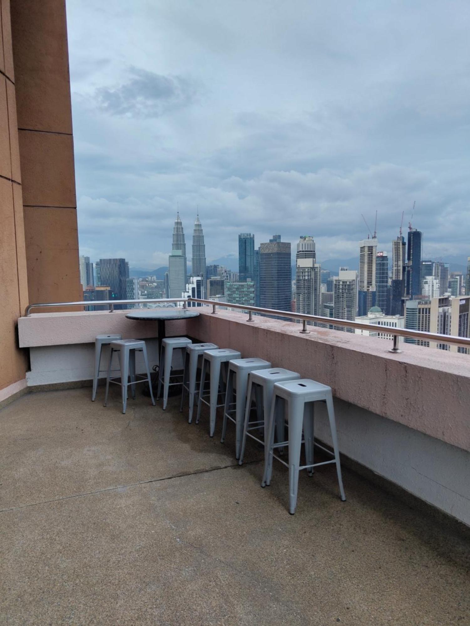 Pangsapuri Penthouse Duplex With Klcc Views At Berjaya Times Square Kuala Lumpur