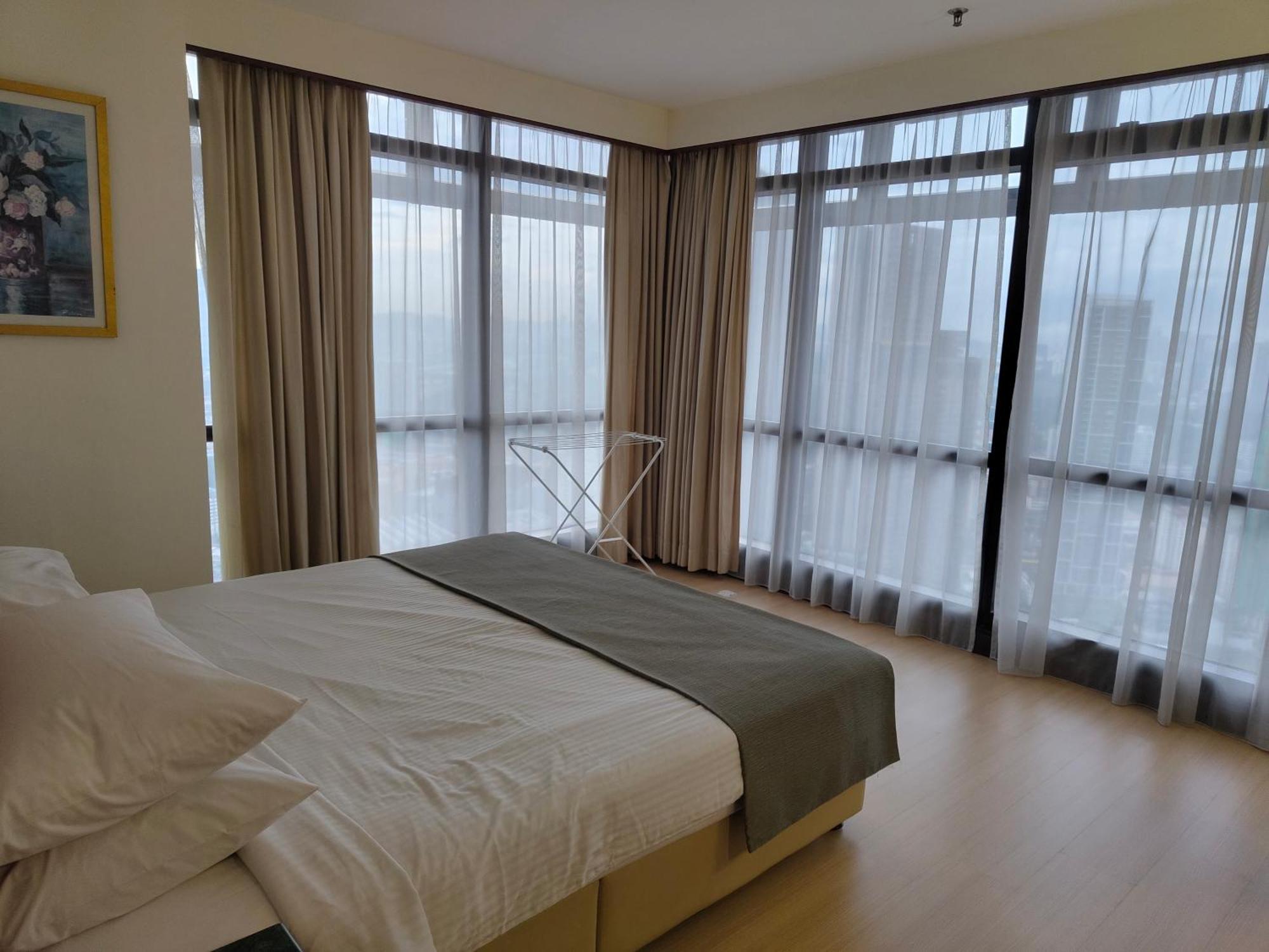 Penthouse Duplex With Klcc Views At Berjaya Times Square Pangsapuri
