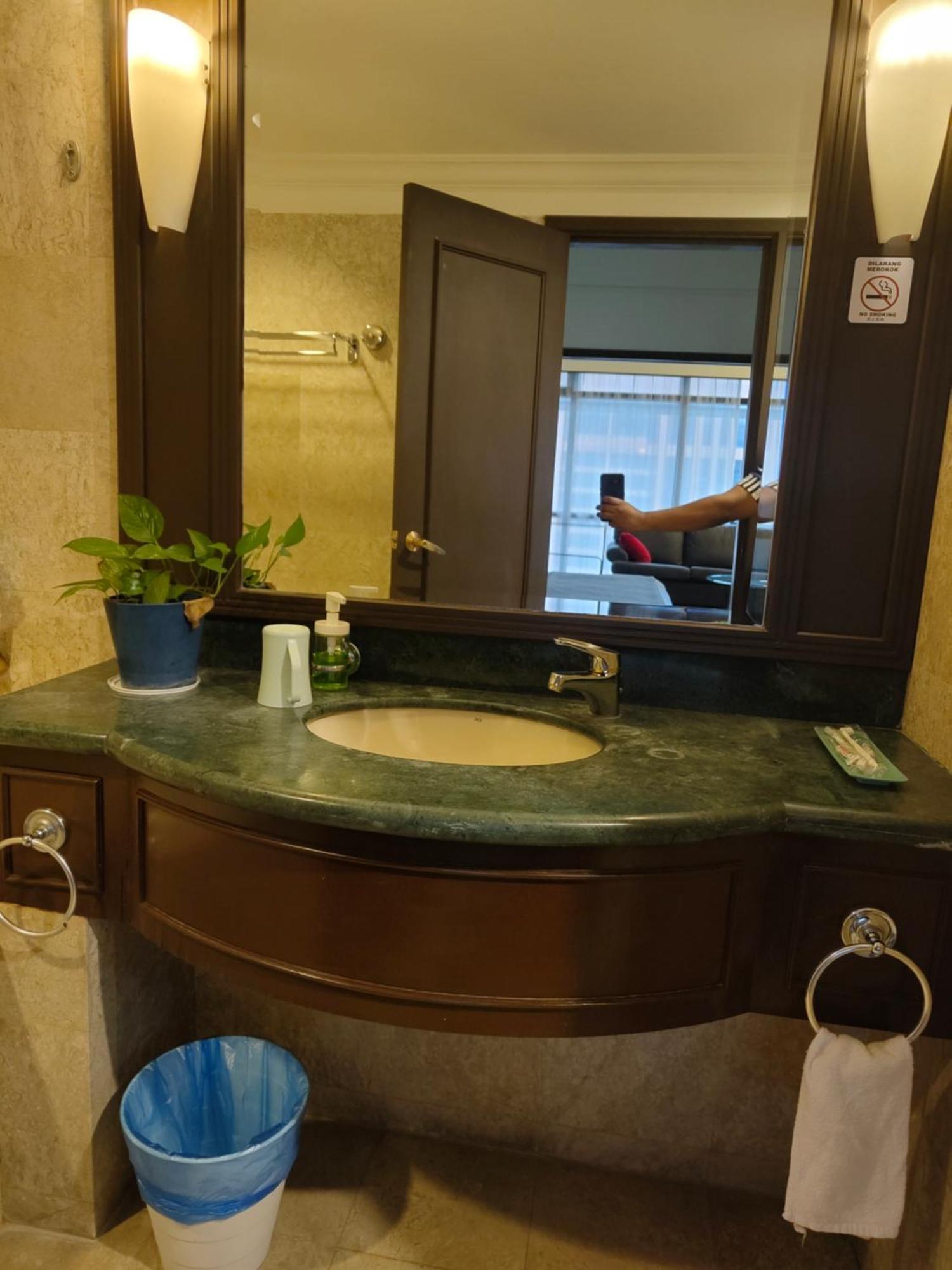 Penthouse Duplex With Klcc Views At Berjaya Times Square